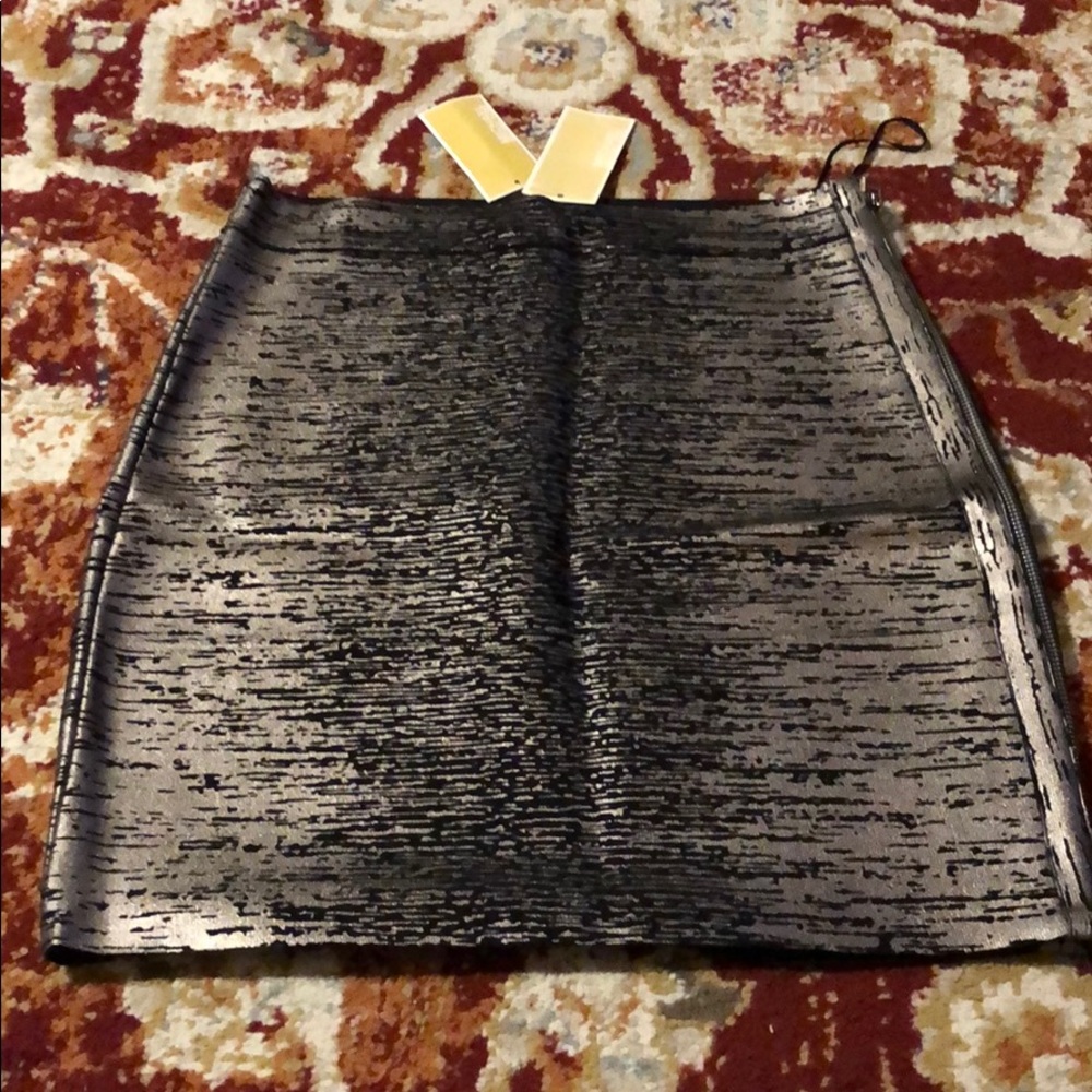 Michael Kors Black and Metallic Silver. SideZipper